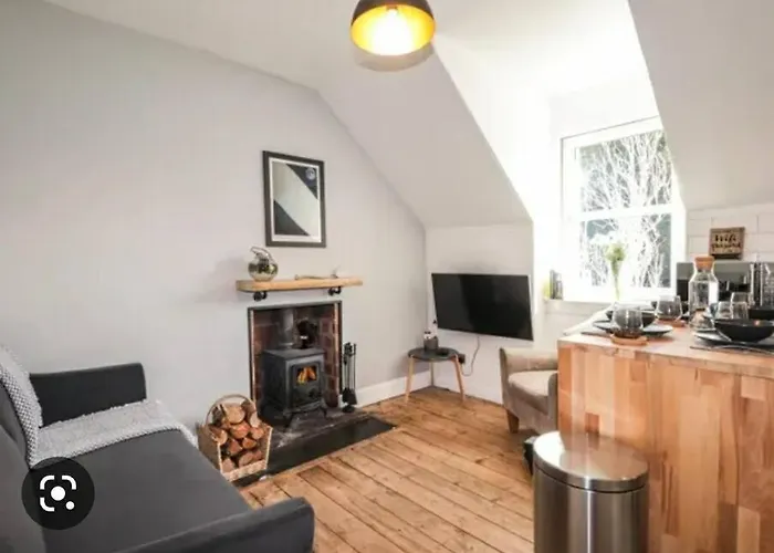 Apartment At Lochness, Foyres